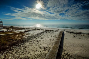 The Beach is Only Steps Away (F2) BEACHFRONT - Sleeps 8